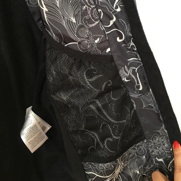 COLUMBIA Scroll‎ Gray Embroidered Puffer Jacket - Picture 6 of 7